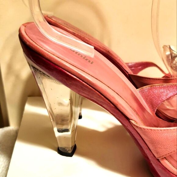 Vtg. Mint Baldinini Pink Leather/PVC Flower Lucite Heel Sandals Sz.6.5 Ret$475 - Picture 7 of 13